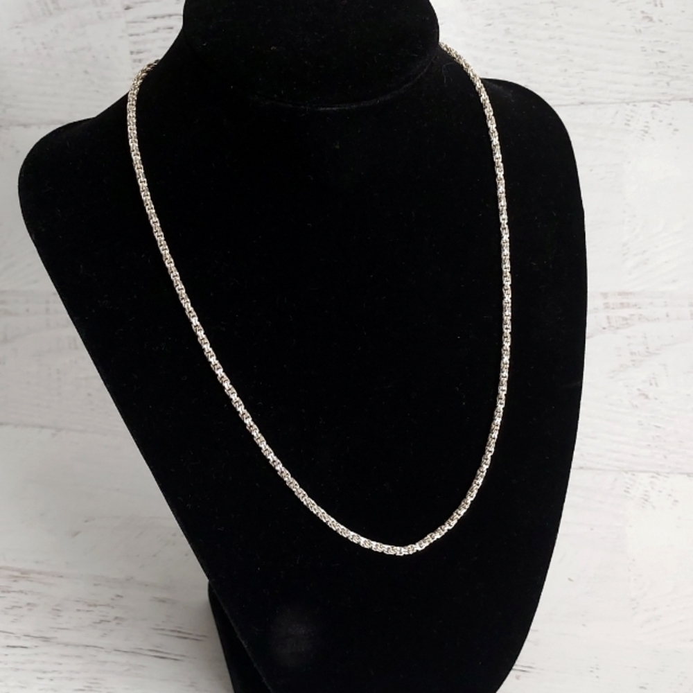 Women's Silver Necklace 925. Italian chain link.